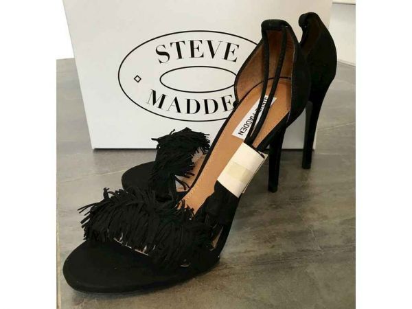     9,5140 STEVE MADDEN -  1