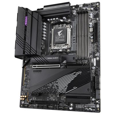   Gigabyte B650 AORUS Pro AX -  4