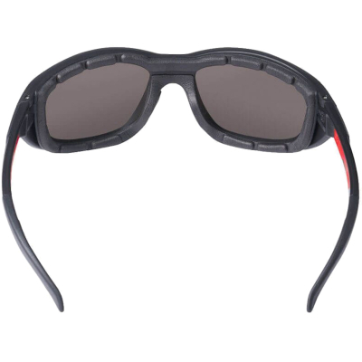   Milwaukee Performance,   , Polarised (4932471886) -  2