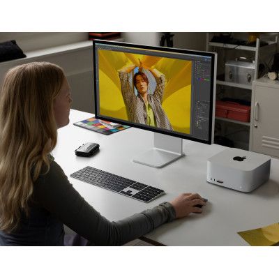 ' Apple A2874 24" iMac Retina 4.5K / Apple M3 with 8-core CPU, 8-core GPU, 256SSD (MQR93UA/A) -  8