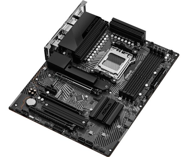   AM5 ASRock X670E PG Lightning, X670, 4xDDR5, Int.Video (CPU), 4xSATA3, 3xM.2, 1xPCI-E 5.0 16x, 2xPCI-E 4.0 16x, 1xPCI-E 4.0 1x, 1xM.2 (Key E), ALC897, RTL8125BG, 10xUSB3.2/6xUSB2.0, HDMI/DP, CrossFire, ATX -  4