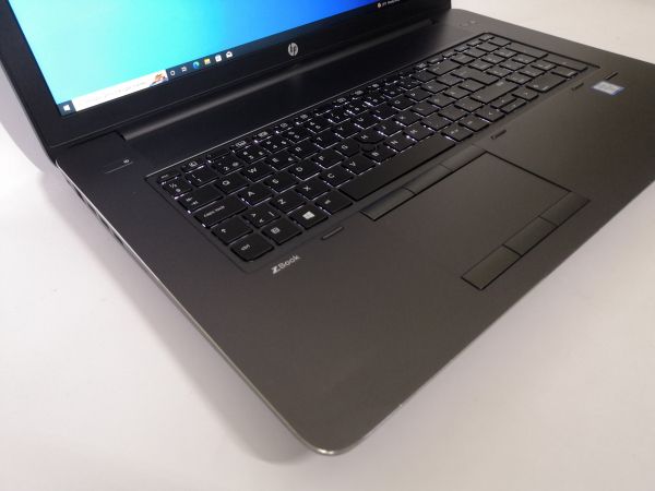  HP Zbook 17 G3 (HPZ17G3910) -  3