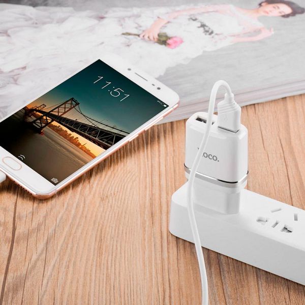    Hoco C12 (2USB, 2.4) White (C12MW) +  MicroUSB -  3