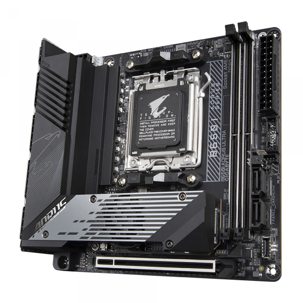   GIGABYTE B650I AORUS ULTRA -  3