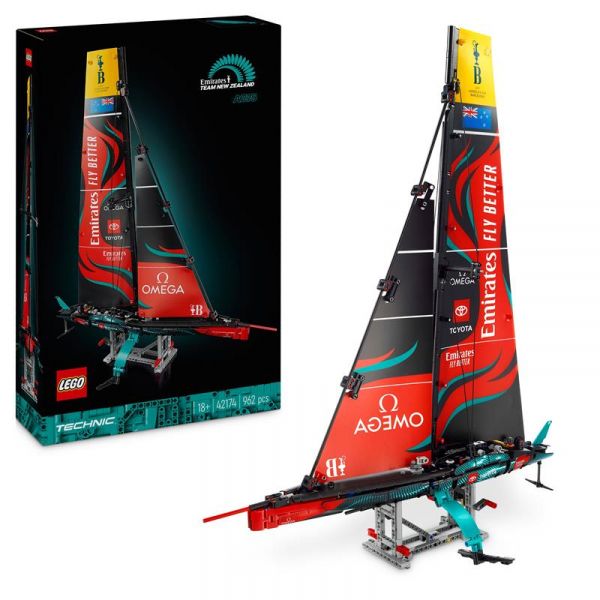 LEGO  Technic  Emirates Team New Zealand AC75 42174 -  1