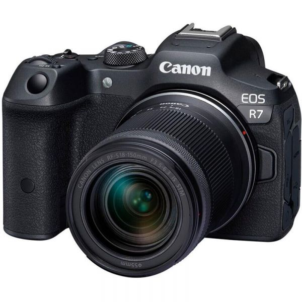 Canon .  EOS R7 + RF-S 18-150 IS STM 5137C040 -  1