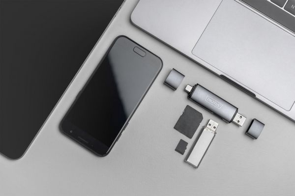   DIGITUS USB-C/USB 3.0 SD/MicroSD DA-70886 -  4