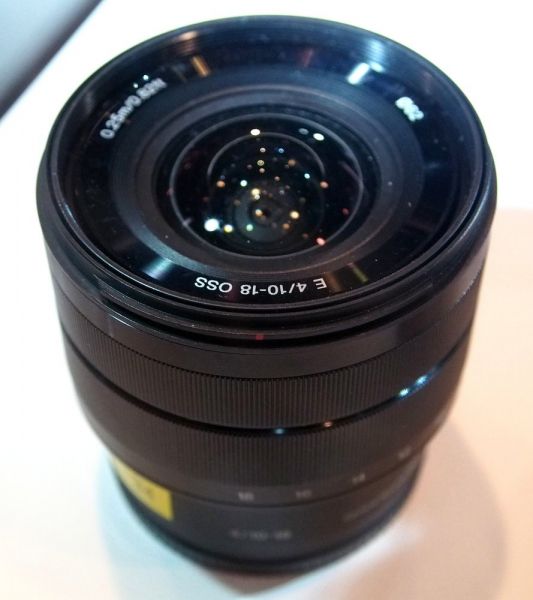 Sony SEL1018 10-18mm F4.0 OSS SEL1018.AE -  5