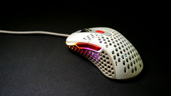 Cherry Xtrfy   M4 RGB USB Retro XG-M4-RGB-RETRO -  4