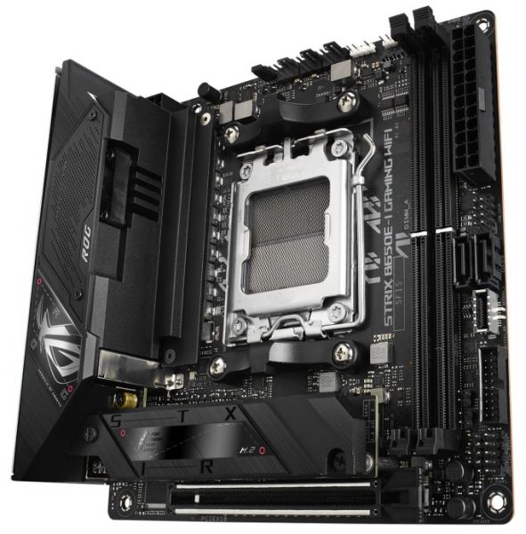   Asus ROG STRIX B650E-I Gaming WIFI (s-AM5, AMD B650) -  4