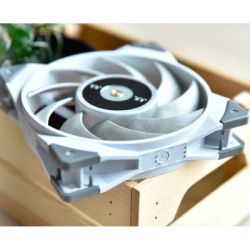    ThermalTake TOUGHFAN 12 Radiator Fan 1Pack (CL-F117-PL12WT-A) -  8