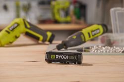  Ryobi RB4L30, USB Lithium, 4, 3 5133006224 -  2