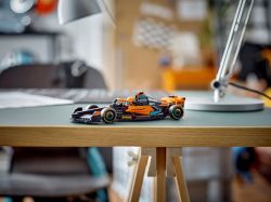 LEGO  Speed Champions    2023 McLaren Formula 1 76919 -  3