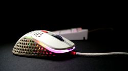 Cherry Xtrfy   M4 RGB USB Retro XG-M4-RGB-RETRO -  3